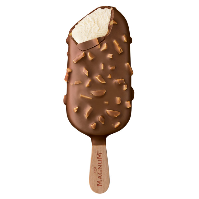 Magnum almond
